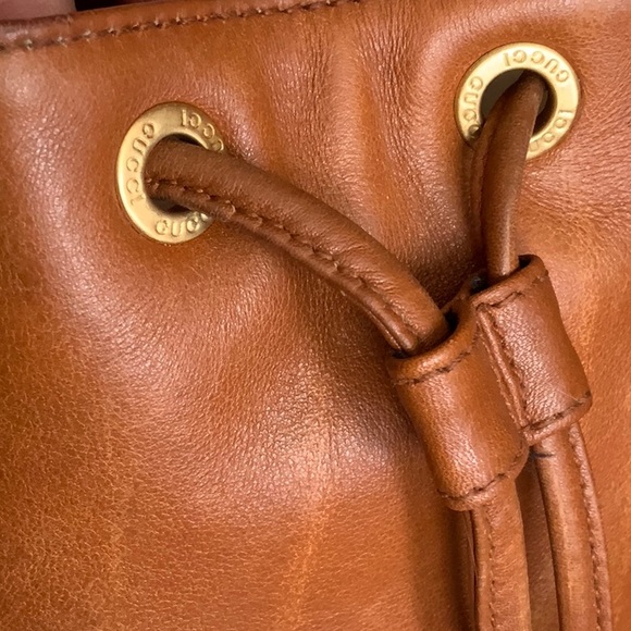 Gucci Horse-bit Tan Leather drawstring bag - Picture 8 of 10